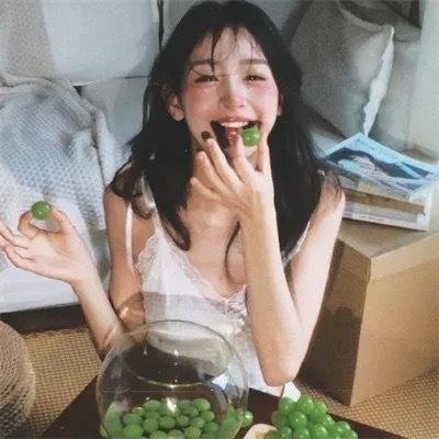 女孩罗塞玛莉